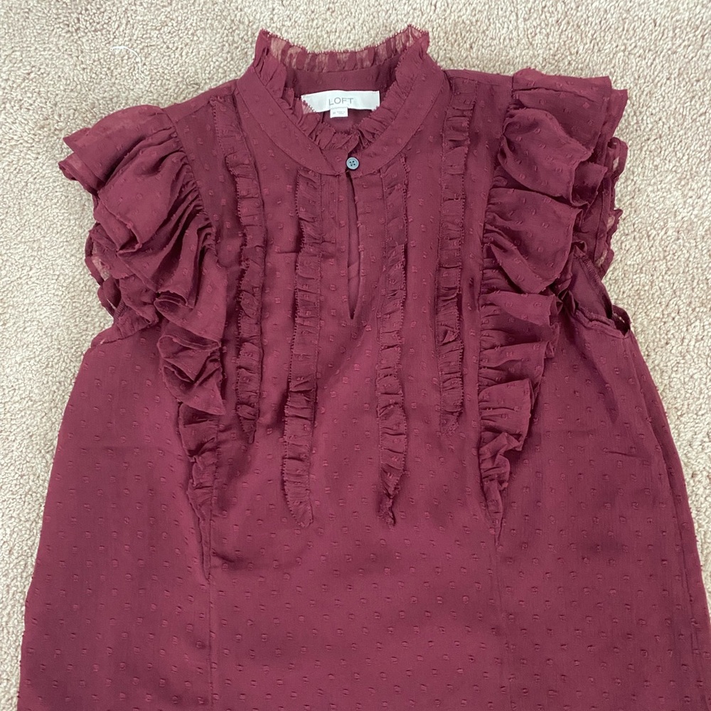 Medium size Loft short sleeve blouse